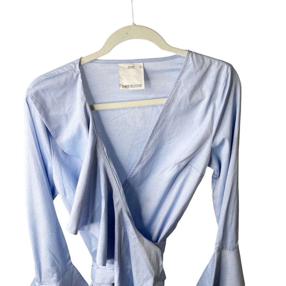 C/MEO Collective Clothing Still Standing Ruffle Wrap Top Bell Flowy Sleeve M - Picture 8 of 9